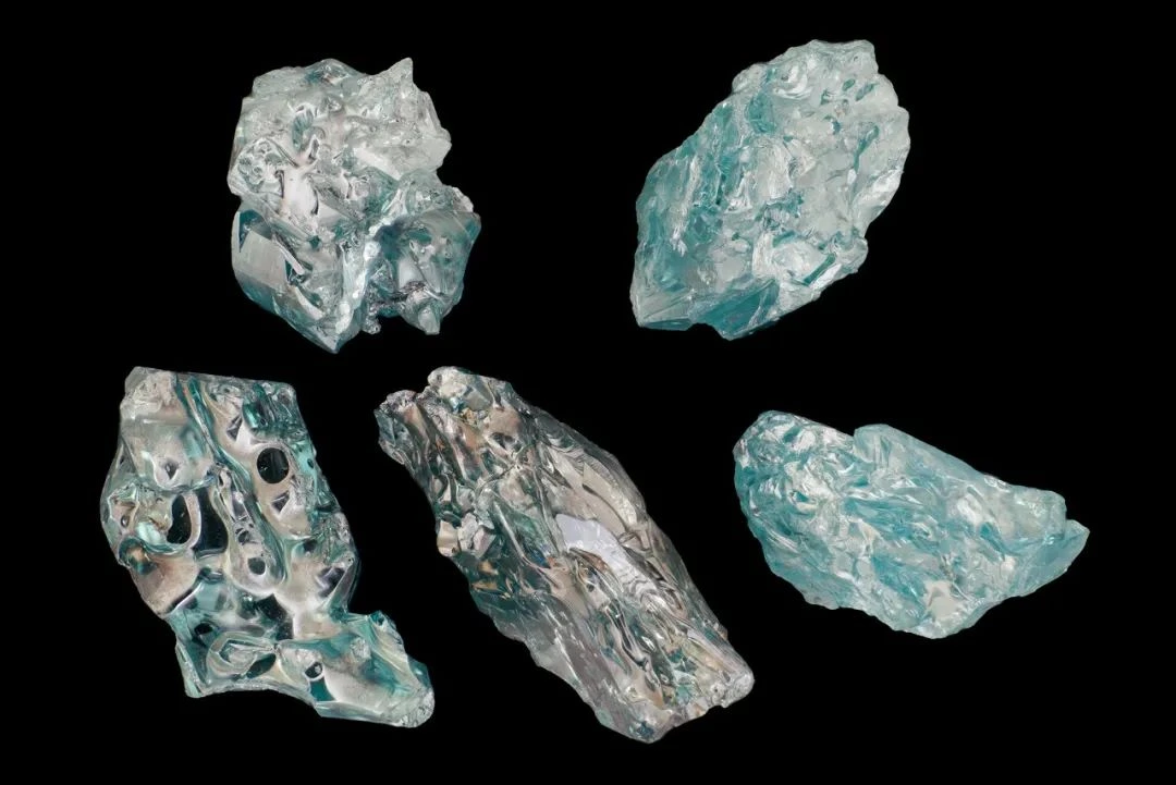 Green Silicon Carbide Under the Microscope
