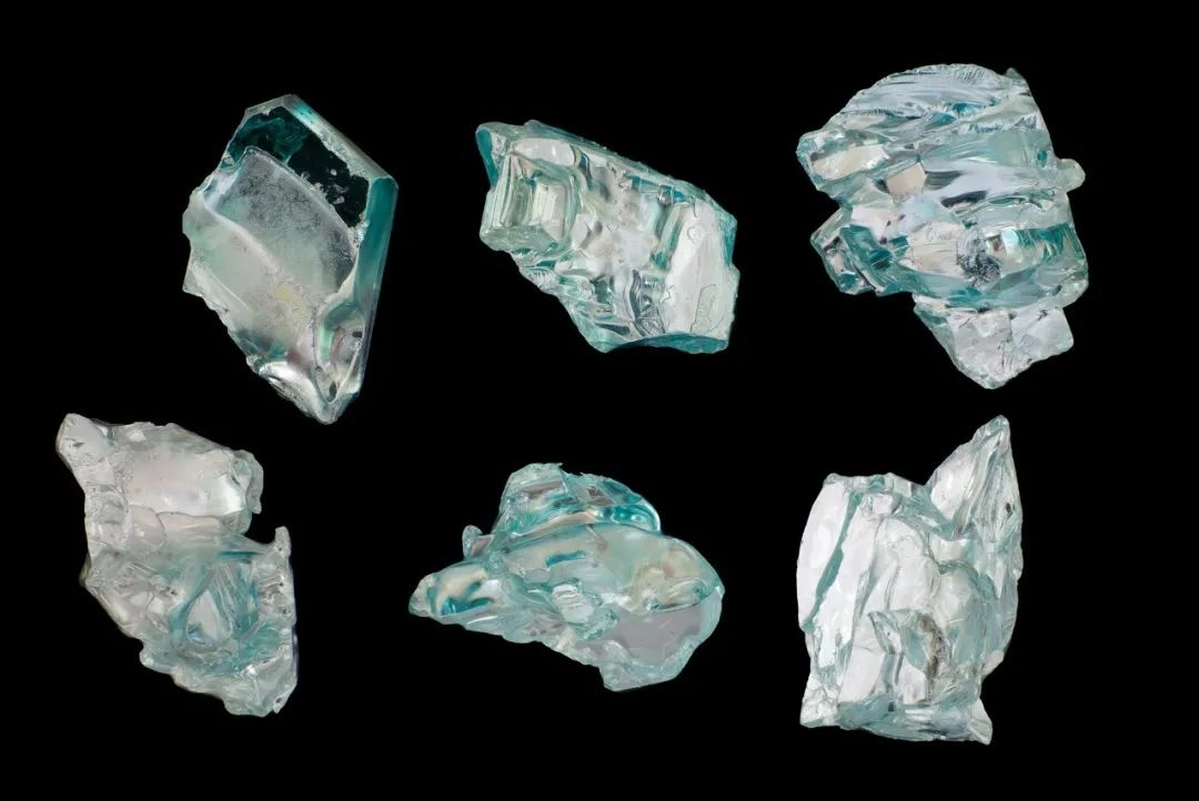 Green Silicon Carbide Under the Microscope