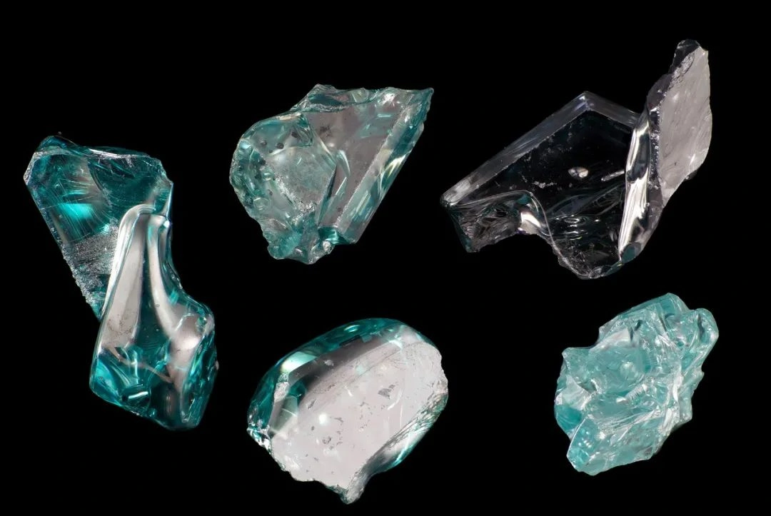 Green Silicon Carbide Under the Microscope